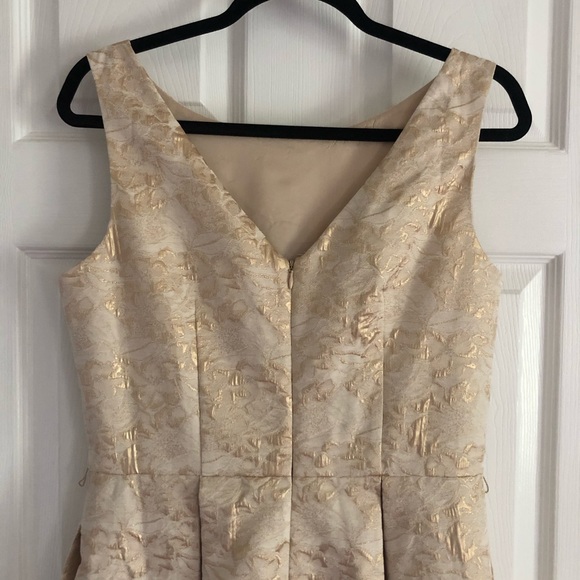 Eliza J Gold Jacquard Cocktail Dress - Picture 5 of 9